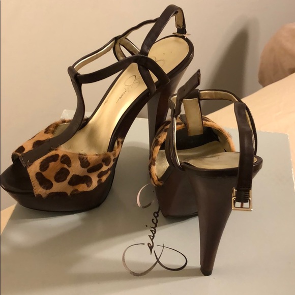Jessica Simpson leopard print JS-GANO strappy heel - Picture 2 of 4
